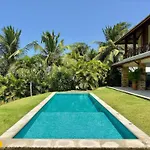 Villas - Beach House